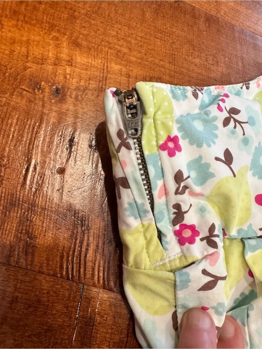 Gymboree White Skort with Green Apple & Pink Flower Print
